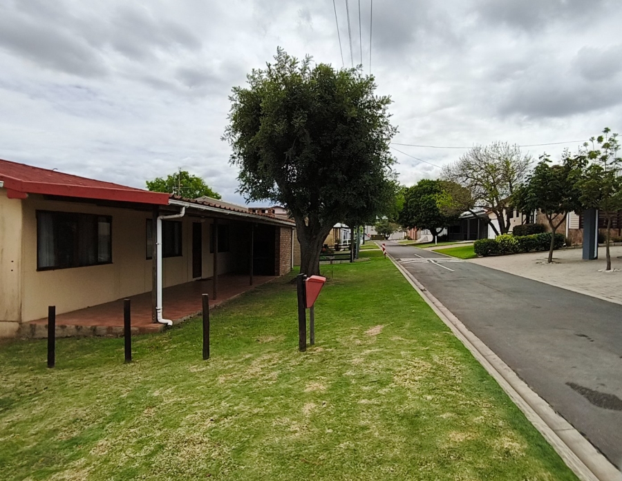 4 Bedroom Property for Sale in Hartenbos Central Western Cape